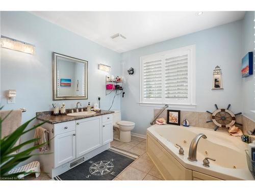 3808 Farr Avenue, Ridgeway, ON - Indoor Photo Showing Bathroom