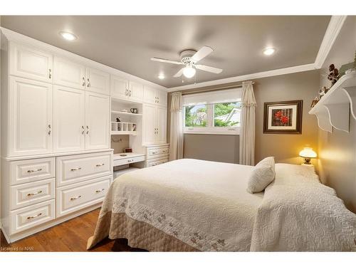 24 Jeanette Drive, St. Catharines, ON - Indoor Photo Showing Bedroom