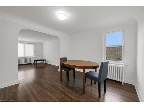 160 Welland Avenue, St. Catharines, ON - Indoor Photo Showing Dining Room