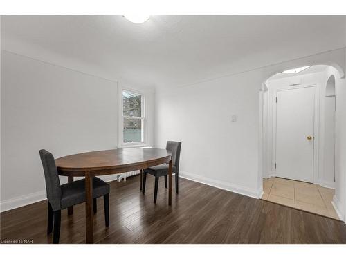 160 Welland Avenue, St. Catharines, ON - Indoor Photo Showing Dining Room