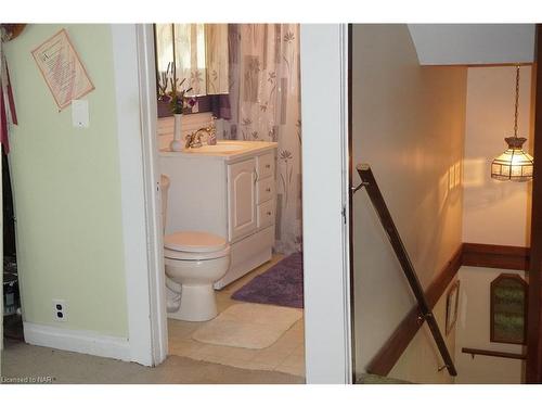 355 Lakeview Road, Fort Erie, ON - Indoor Photo Showing Bathroom