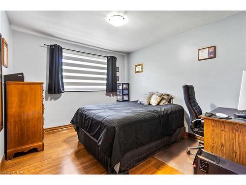 3331 Brookfield Road, Port Colborne, ON - Indoor Photo Showing Bedroom