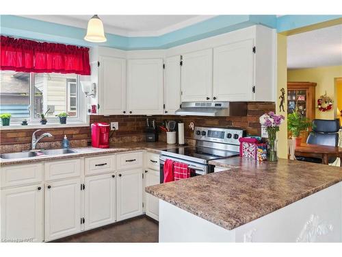 47 Wiley Street, St. Catharines, ON - Indoor Photo Showing Kitchen With Double Sink