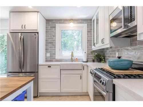 9 Mcdonald Street, St. Catharines, ON - Indoor Photo Showing Kitchen