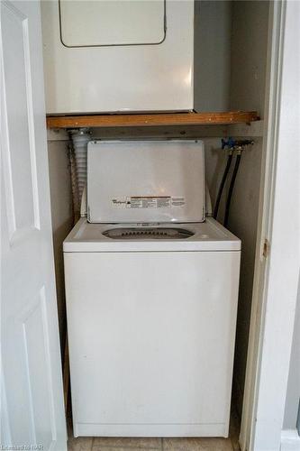 7 Josephine Street, St. Catharines, ON - Indoor Photo Showing Laundry Room