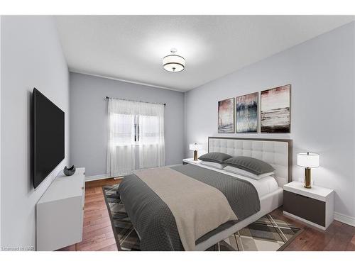 14-9440 Eagle Ridge Drive, Niagara Falls, ON - Indoor Photo Showing Bedroom