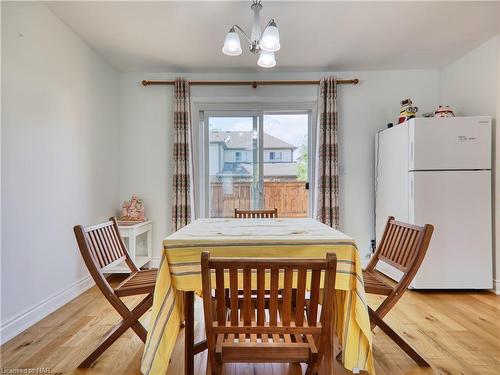 7 Violet Street, St. Catharines, ON - Indoor Photo Showing Dining Room