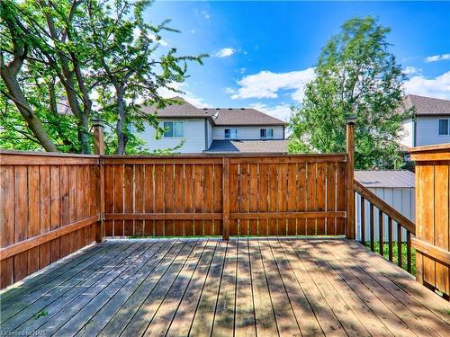 7 Violet Street, St. Catharines, ON - Outdoor With Deck Patio Veranda