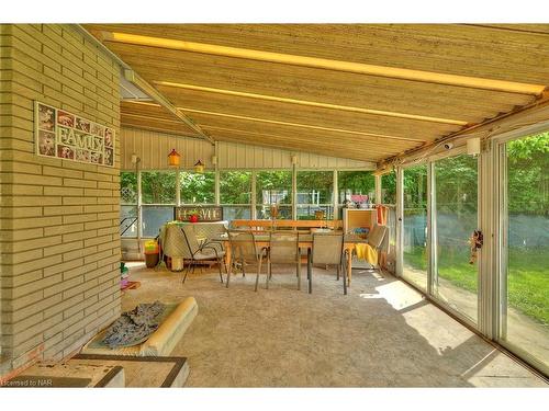 6421 Dorchester Road, Niagara Falls, ON - Outdoor With Deck Patio Veranda