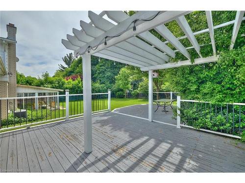 6421 Dorchester Road, Niagara Falls, ON - Outdoor With Deck Patio Veranda