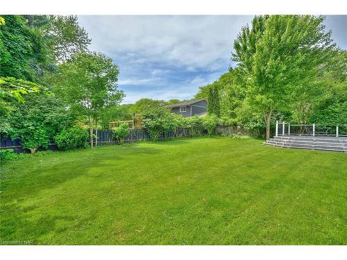 6421 Dorchester Road, Niagara Falls, ON - Outdoor