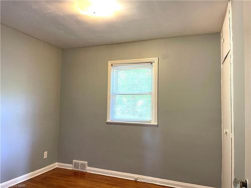 6616 Dorchester Road, Niagara Falls, ON - Indoor Photo Showing Other Room