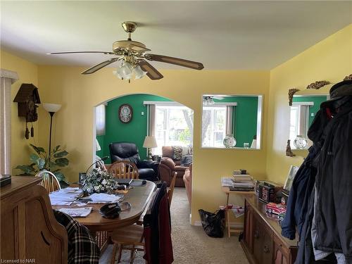 15 Queensbury Road, Fort Erie, ON - Indoor Photo Showing Other Room