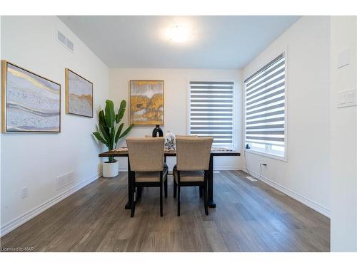 8064 Citation Road, Niagara Falls, ON - Indoor Photo Showing Dining Room