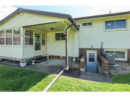 5999 Pitton Road, Niagara Falls, ON - Outdoor With Deck Patio Veranda