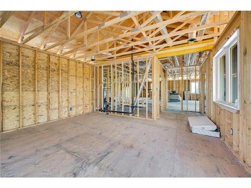 6 Rosemount Drive, Welland, ON - Indoor Photo Showing Other Room