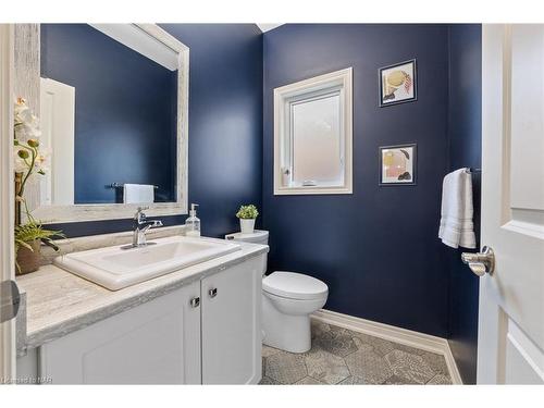 9232 Shoveller Drive, Niagara Falls, ON - Indoor Photo Showing Bathroom
