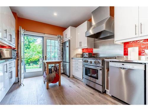 43 Albert Street, St. Catharines, ON - Indoor Photo Showing Kitchen