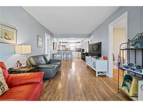 97 Chippawa Road, Port Colborne, ON - Indoor Photo Showing Living Room