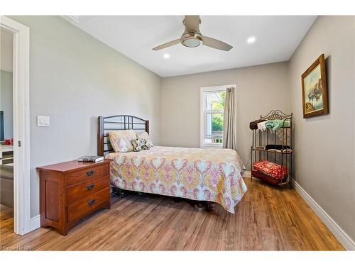 97 Chippawa Road, Port Colborne, ON - Indoor Photo Showing Bedroom