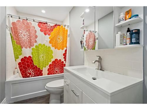 97 Chippawa Road, Port Colborne, ON - Indoor Photo Showing Bathroom