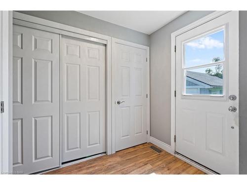 97 Chippawa Road, Port Colborne, ON - Indoor Photo Showing Other Room