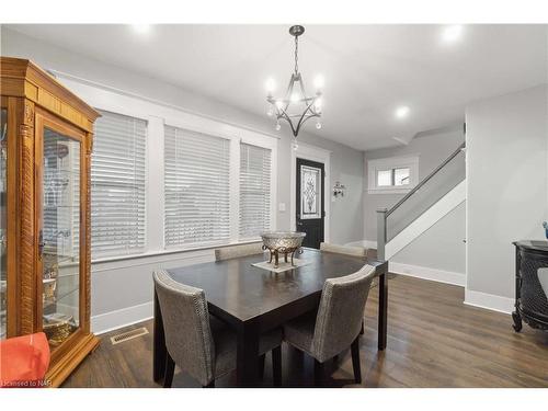 239 Bowen Road, Fort Erie, ON - Indoor Photo Showing Dining Room