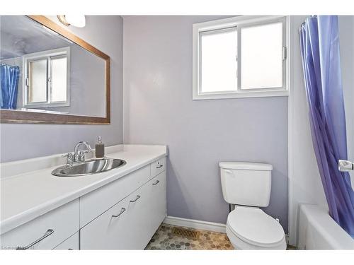 5938 Crimson Drive, Niagara Falls, ON - Indoor Photo Showing Bathroom