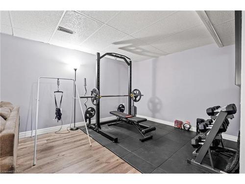 5938 Crimson Drive, Niagara Falls, ON - Indoor Photo Showing Gym Room
