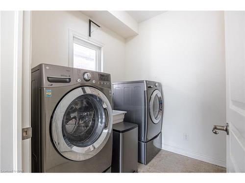 257 South Pelham Road, Welland, ON - Indoor Photo Showing Laundry Room