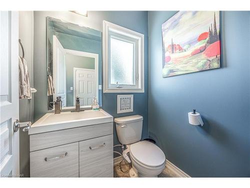 257 South Pelham Road, Welland, ON - Indoor Photo Showing Bathroom