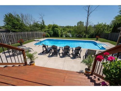 218 Colbeck Drive, Welland, ON - Outdoor With Deck Patio Veranda With Exterior