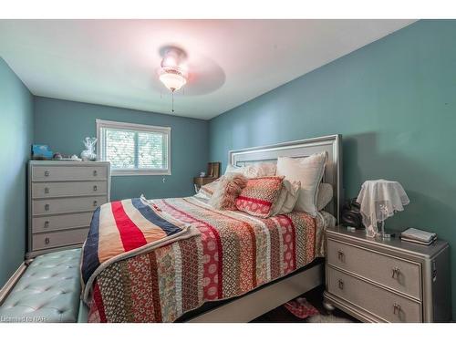 48 Margery Avenue, St. Catharines, ON - Indoor Photo Showing Bedroom