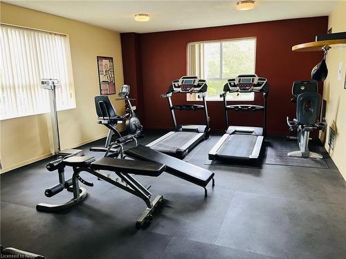 809-7 Gale Crescent, St. Catharines, ON - Indoor Photo Showing Gym Room