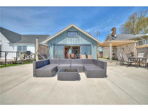 11851 Lakeshore Road, Wainfleet, ON - Outdoor With Deck Patio Veranda