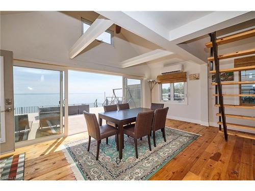 11851 Lakeshore Road, Wainfleet, ON - Indoor Photo Showing Dining Room