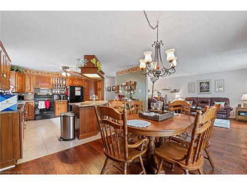 660 Grandview Road, Fort Erie, ON - Indoor Photo Showing Dining Room