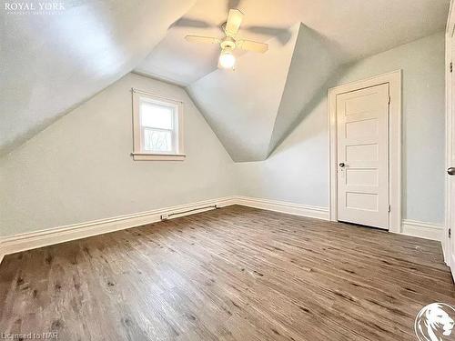 5047 Crysler Avenue, Niagara Falls, ON - Indoor Photo Showing Other Room