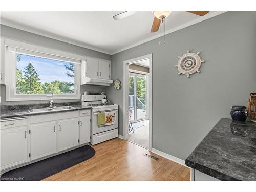 3629 Rebstock Road, Ridgeway, ON - Indoor Photo Showing Kitchen With Double Sink