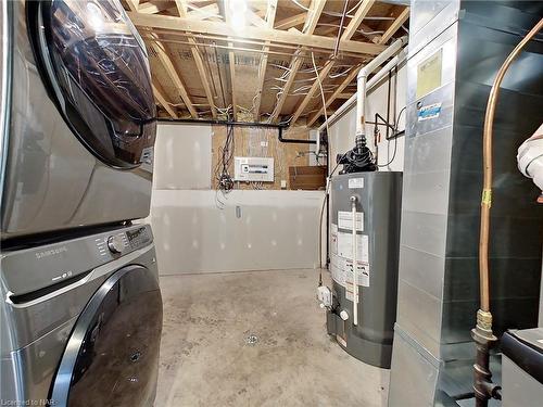 9 Brown Drive, St. Catharines, ON - Indoor Photo Showing Laundry Room