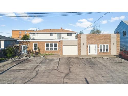 52 Queen Street S, Thorold, ON 