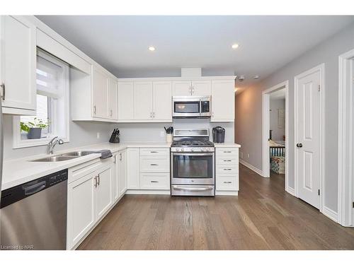 28 Churchill Street, St. Catharines, ON - Indoor Photo Showing Kitchen With Stainless Steel Kitchen With Double Sink