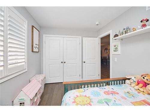 28 Churchill Street, St. Catharines, ON - Indoor Photo Showing Bedroom