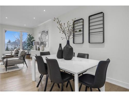 14-24 Grapeview Drive, St. Catharines, ON - Indoor Photo Showing Dining Room