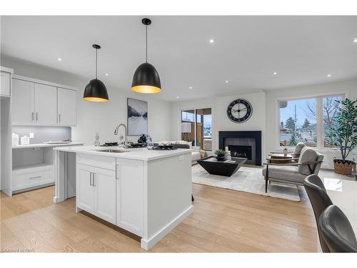 14-24 Grapeview Drive, St. Catharines, ON - Indoor Photo Showing Kitchen With Fireplace With Upgraded Kitchen