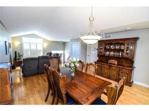 88 Draper'S Street, Welland, ON - Indoor Photo Showing Dining Room