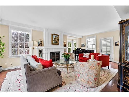 1-175 Queen Street, Niagara-On-The-Lake, ON - Indoor Photo Showing Living Room With Fireplace