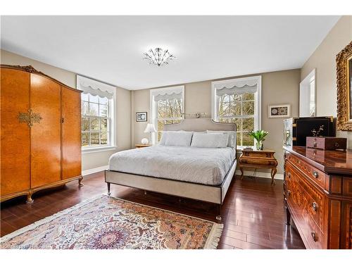 1-175 Queen Street, Niagara-On-The-Lake, ON - Indoor Photo Showing Bedroom