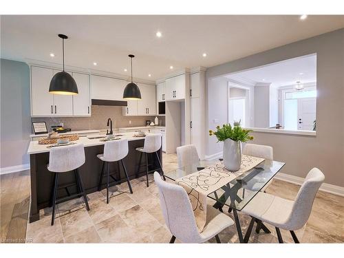 464 Old Course Trail, Welland, ON - Indoor Photo Showing Dining Room