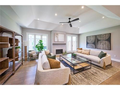 464 Old Course Trail, Welland, ON - Indoor Photo Showing Living Room With Fireplace